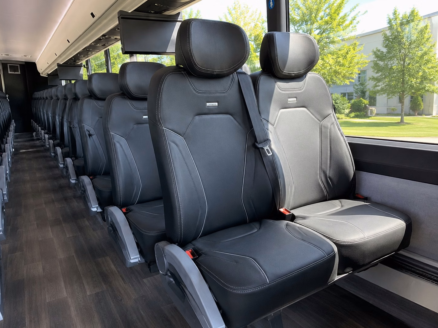 shuttle buses for atlanta s ceremony to reception transfers